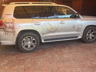 2011 Toyota Land Cruiser 200 Series, серебристый, 3100000 рублей, вид 1