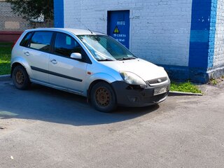 2007 Ford Fiesta Mk5, серебристый, 420000 рублей, вид 4