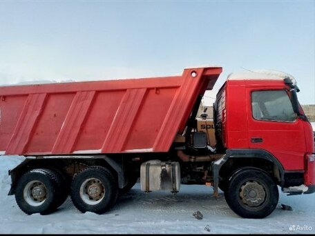 2007 Volvo FM, красный, 2700000 рублей, вид 2