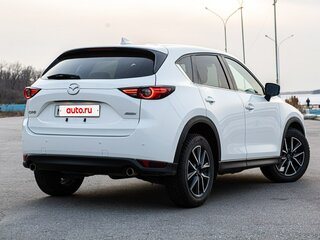 2017 Mazda CX-5 II, белый, 2690000 рублей, вид 4