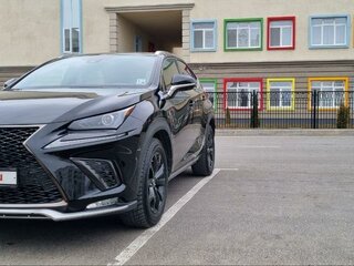 2020 Lexus NX 300 I Рестайлинг, чёрный, 4500000 рублей, вид 3