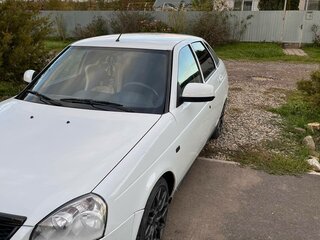 2014 Lada (ВАЗ) Priora I Рестайлинг, белый, 670000 рублей, вид 1