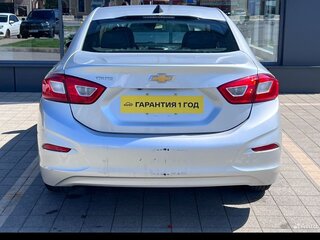 2017 Chevrolet Cruze II, серебристый, 1100000 рублей, вид 4
