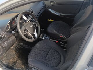 2016 Hyundai Solaris I Рестайлинг, серебристый, 820000 рублей, вид 5