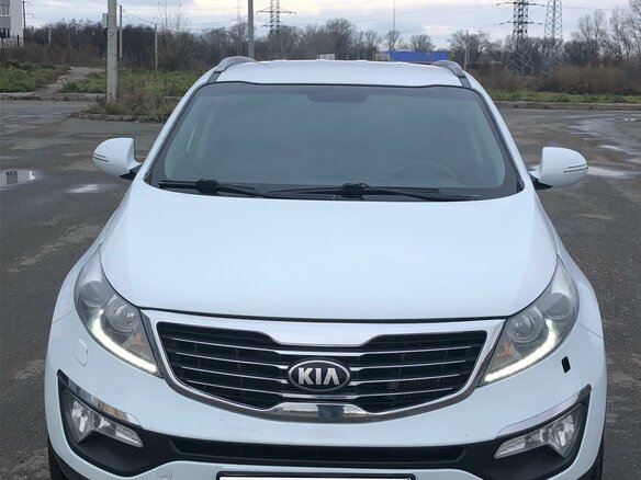 2013 Kia Sportage III, белый, 1350000 рублей