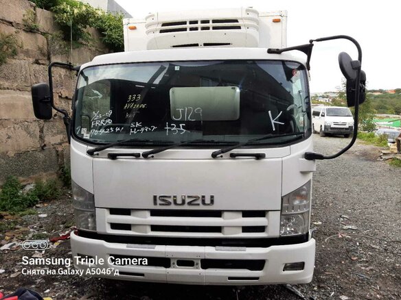 2013 Isuzu Forward (F-Series), белый, 6250000 рублей - вид 2