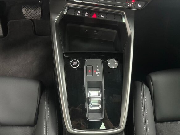 2023 Audi A3 Sportback 35 TFSI IV (8Y), серый, 2240000 рублей - вид 11