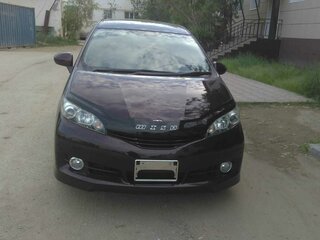 2010 Toyota Wish II, красный, 850000 рублей, вид 1