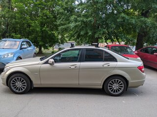 2011 Mercedes-Benz C-Класс 180 BlueEFFICIENCY III (W204), белый, 1100000 рублей, вид 4