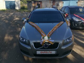 2010 Volvo V70 III, золотистый, 700000 рублей, вид 3