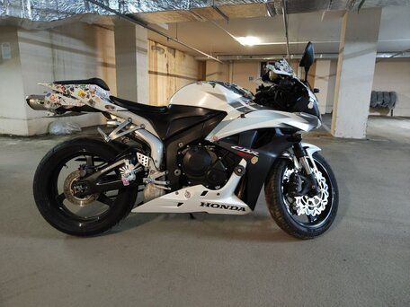 2008 Honda CBR 600RR, белый, 590000 рублей, вид 1