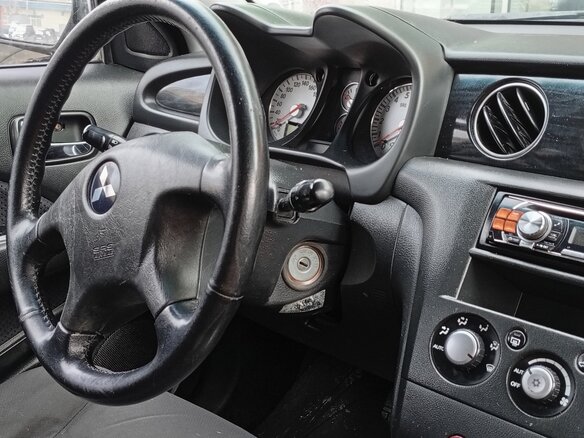 2004 Mitsubishi Outlander I, серебристый, 550000 рублей - вид 5