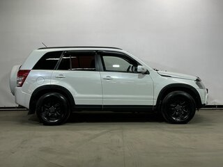 2010 Suzuki Grand Vitara II Рестайлинг, белый, 769000 рублей, вид 4