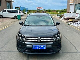 2023 Volkswagen Tharu I, чёрный, 1630000 рублей, вид 2