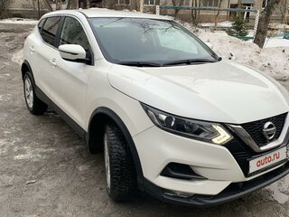 2019 Nissan Qashqai II Рестайлинг, белый, 1900000 рублей, вид 3