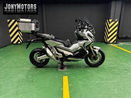 2018 Honda X-ADV, серебристый, 1125000 рублей, вид 1