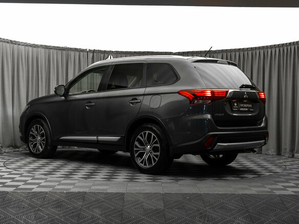 2016 Mitsubishi Outlander III Рестайлинг 2, серый - вид 3
