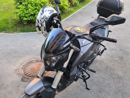 2021 Bajaj Dominar 400, чёрный, 450000 рублей, вид 2
