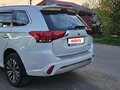2022 Mitsubishi Outlander III Рестайлинг 3, белый, 3100000 рублей - вид 9