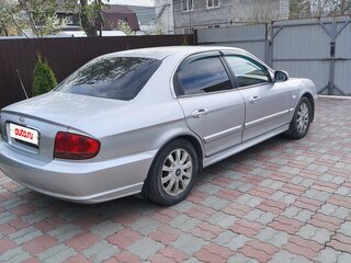 2011 Hyundai Sonata ТагАЗ IV (EF) Рестайлинг, серебристый, 720000 рублей, вид 4