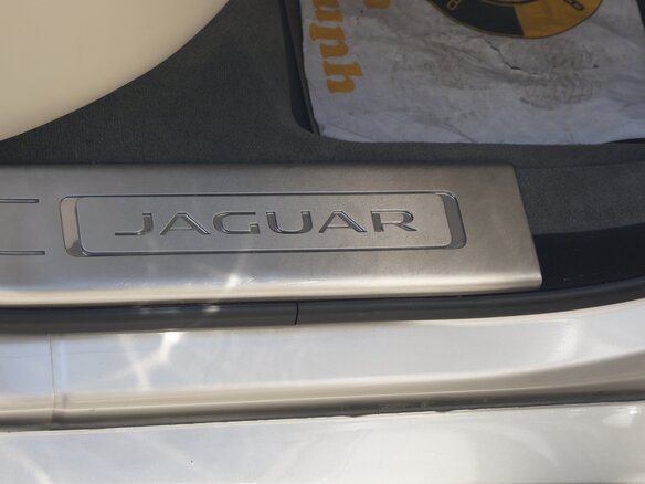 2017 Jaguar XJ Long IV (X351) Рестайлинг, серебристый, 2790000 рублей - вид 18