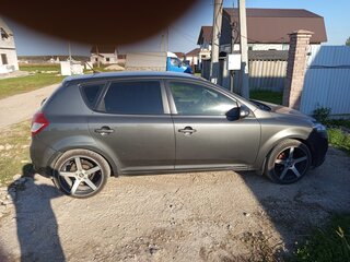 2010 Kia Ceed I Рестайлинг, серебристый, 850000 рублей, вид 3