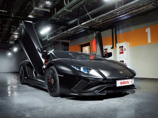 2018 Lamborghini Aventador I Рестайлинг, белый, 28000000 рублей, вид 3