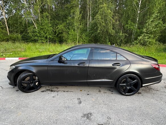 2011 Mercedes-Benz CLS 500 II (C218), чёрный, 2000000 рублей - вид 4
