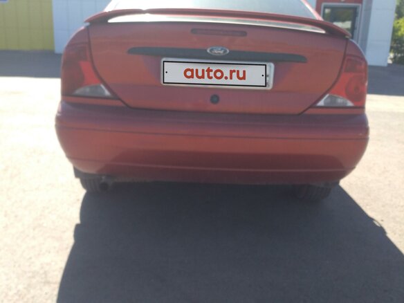2000 Ford Focus I (North America), красный, 255000 рублей - вид 2