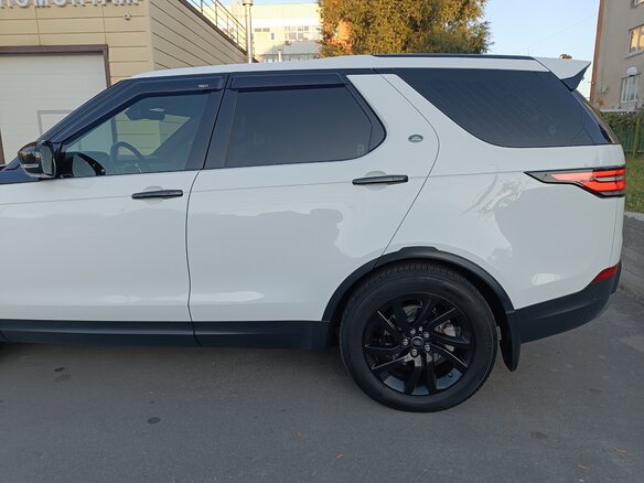 2018 Land Rover Discovery V, белый, 4700000 рублей - вид 6