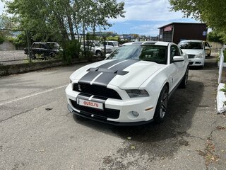 2009 Ford Mustang Shelby GT500 V Рестайлинг, белый, 7900000 рублей, вид 1