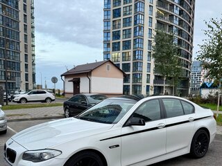 2012 BMW 5 серии 530d xDrive VI (F10/F11/F07), белый, 1700000 рублей, вид 2