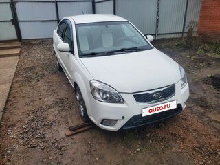 2009 Kia Rio II Рестайлинг, белый, 530000 рублей, вид 2