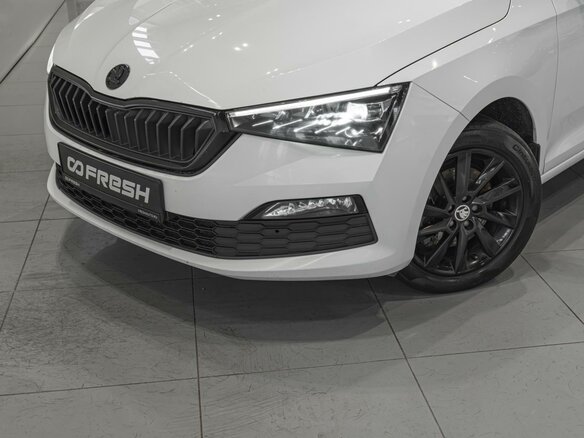 2021 Skoda Rapid II, белый, 1810000 рублей - вид 5