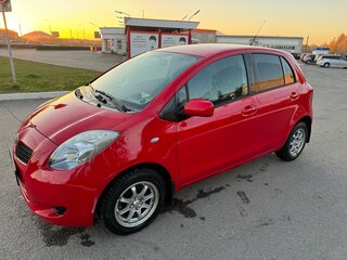 2007 Toyota Yaris II, красный, 585000 рублей, вид 2