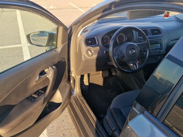 2010 Volkswagen Polo V, серый, 630000 рублей - вид 15