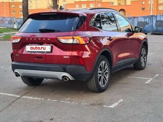 2020 Ford Escape IV, красный, 1450000 рублей, вид 4