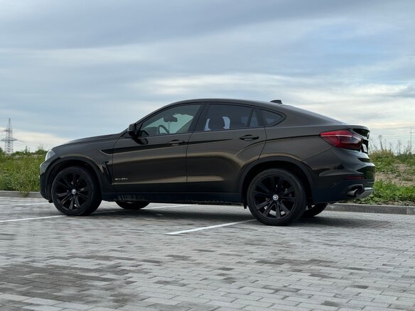 2015 BMW X6 30d II (F16), коричневый, 3900000 рублей - вид 7