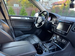 2011 Volkswagen Touareg II, чёрный, 1950000 рублей, вид 4