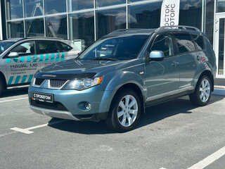 Mitsubishi Outlander II