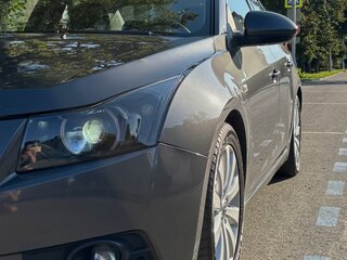 2010 Chevrolet Cruze I, серый, 750000 рублей, вид 4