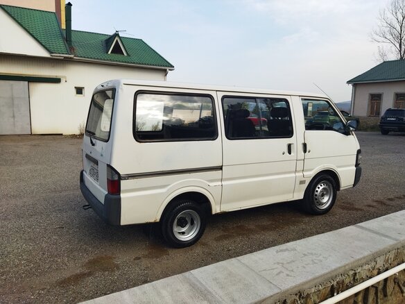 1998 Mazda Bongo III, белый, 407000 рублей - вид 5