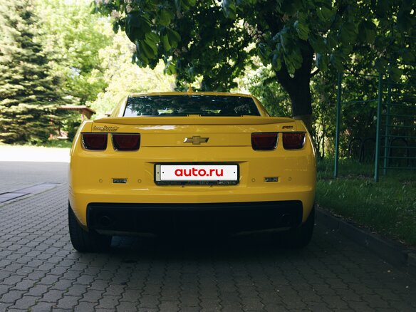 2013 Chevrolet Camaro V, жёлтый, 5100000 рублей - вид 5