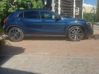 2019 Mercedes-Benz GLA 200 I (X156) Рестайлинг, синий, 2249999 рублей, вид 5