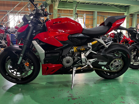 2023 Ducati Streetfighter V2, красный, 1500000 рублей, вид 2