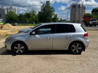 2010 Volkswagen Golf VI, серебристый, 700000 рублей, вид 4