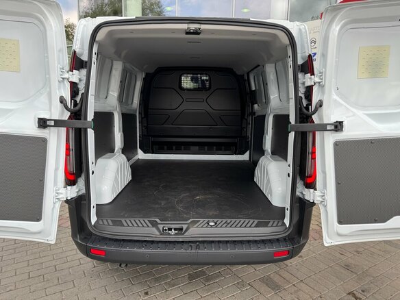 2026 Ford Transit Custom, белый, 5436000 рублей - вид 9