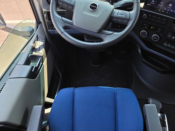 2026 Volvo FH, белый, 26000000 рублей - вид 30