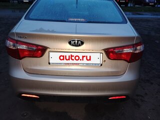 2013 Kia Rio III, бежевый, 850000 рублей, вид 5