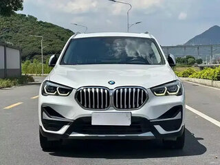 2021 BMW X1 Long 20Li sDrive II (F48) Рестайлинг, белый, 2300000 рублей, вид 3